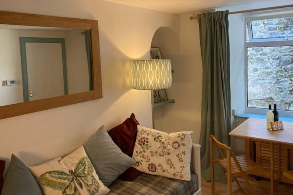 The Snug, A Great Flat In The Heart Of Peebles.アパートメント エクステリア 写真